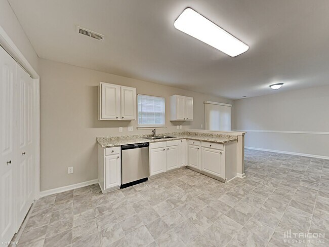 Building Photo - 6238 Dumont Ln
