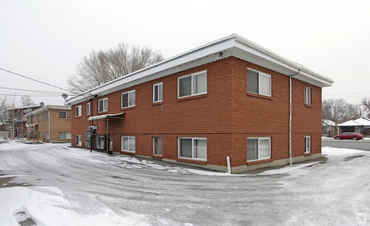 Building Photo - 2530-2536 S 700 E