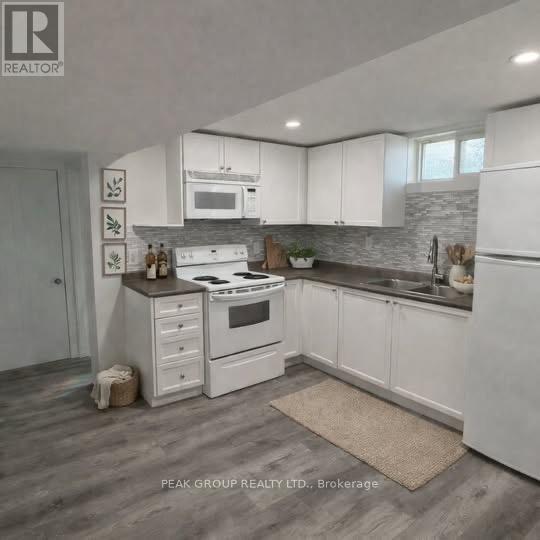 Photo du bâtiment - 13 Macoomb Dr