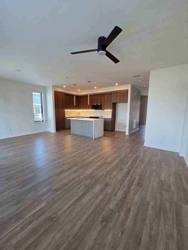 Photo - Welcome to Parkside of Lowell House