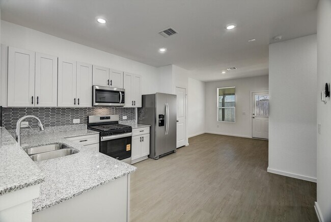 Foto del edificio - 519 Louis Ln