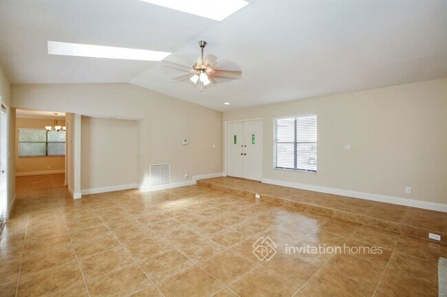 Building Photo - 4657 NW 66th Dr