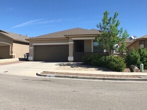 Building Photo - 5013 Gold Ranch Ave