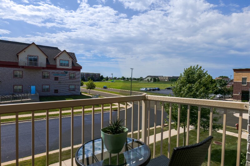 825 Liberty Blvd, Sun Prairie, WI 53590 Apartment for Rent in Sun