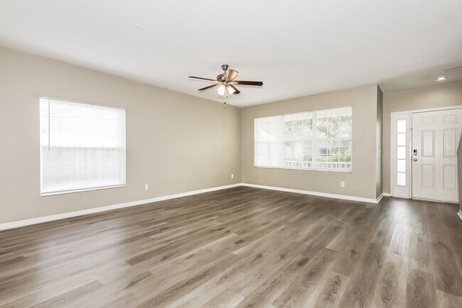 Building Photo - 3002 Summer Cruise Dr