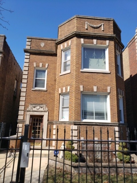 Primary Photo - 8032 S Rhodes Ave