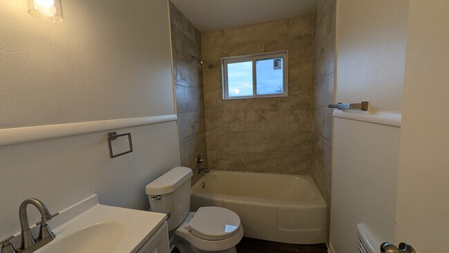 Foto del edificio - 1025 E Wallace St