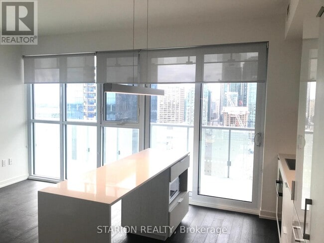 Building Photo - 15 Lower Jarvis St