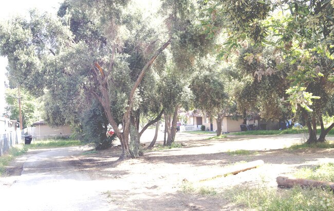 Foto del edificio - 17920-17934 Grand Ave
