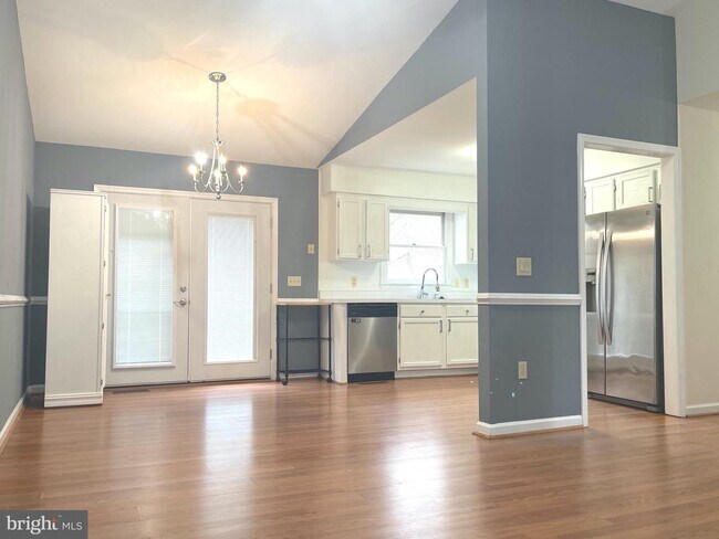 Building Photo - 3112 Brown Hill Dr