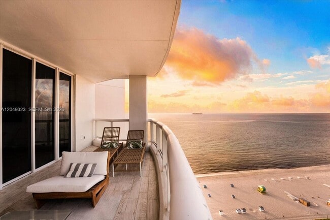 Building Photo - 4201 Collins Ave