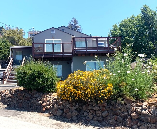 upper level with private entrance - 7872 Michigan Ave