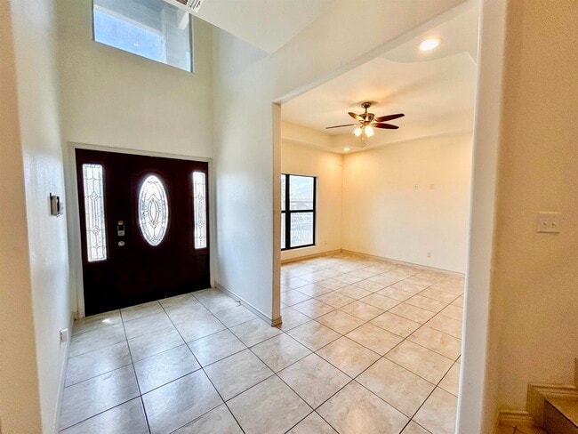 Building Photo - 833 George Read Dr