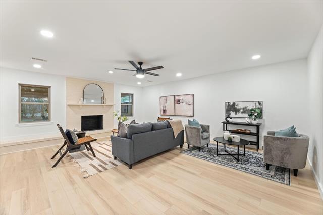Building Photo - 9056 Berkshire Dr