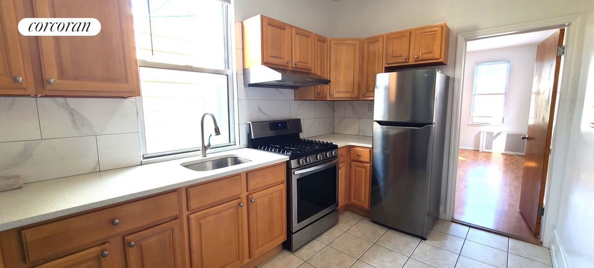 Primary Photo - 32-29 46th St