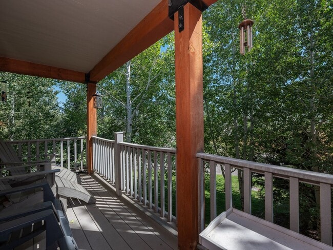 Building Photo - 7552 Mountain Laurel Dr