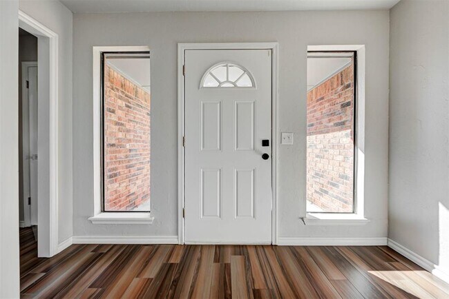 Building Photo - 1011 W Gemini Rd