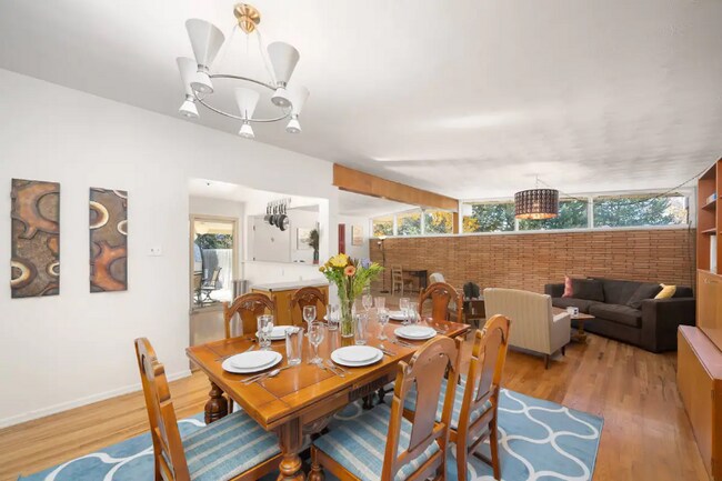Foto del edificio - 5904 S Columbine Way