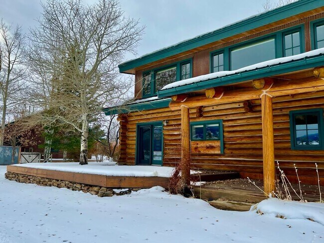 Building Photo - 5532 Fowler Ln