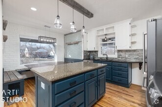 Building Photo - 1634 Binford St