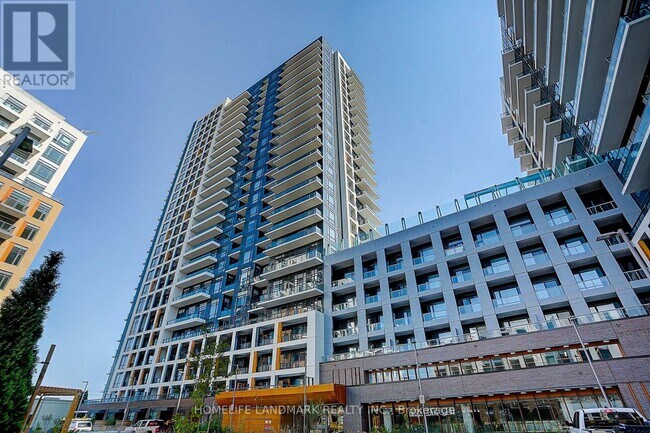 Photo du bâtiment - 7950 Bathurst St