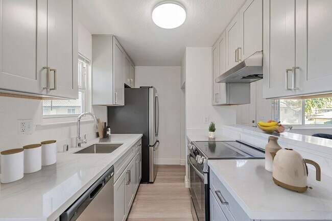 Foto del edificio - 34818 Starling Dr