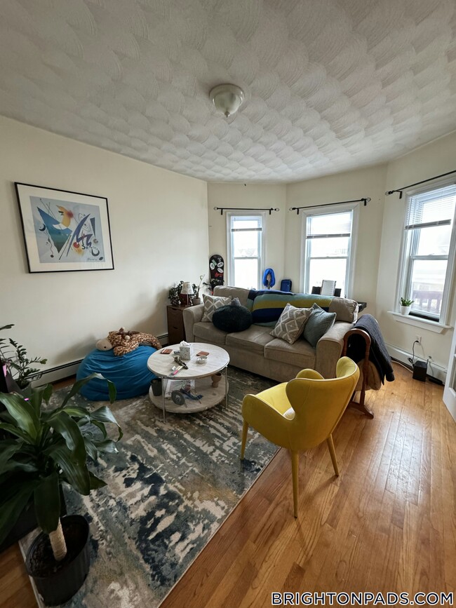 Building Photo - 40 Litchfield St