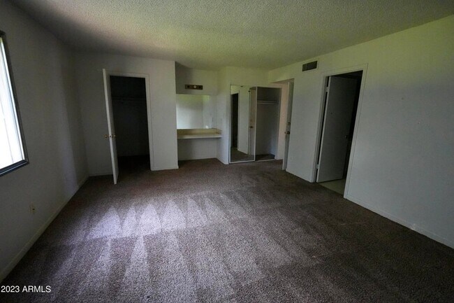 Foto del edificio - 3320 S Juniper St