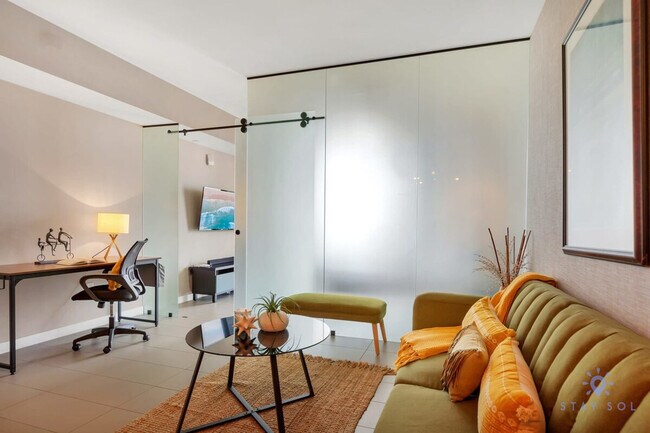 Foto del edificio - 90 NE 17th St