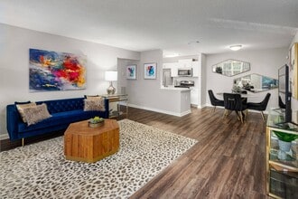 Building Photo - The Mark 7120