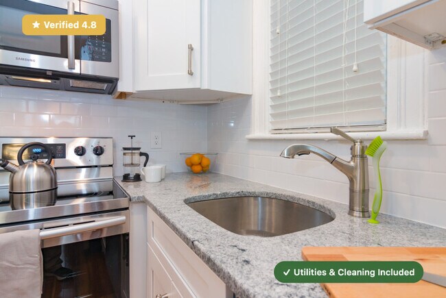 Foto del edificio - Furnished Private Bedroom in East Boston