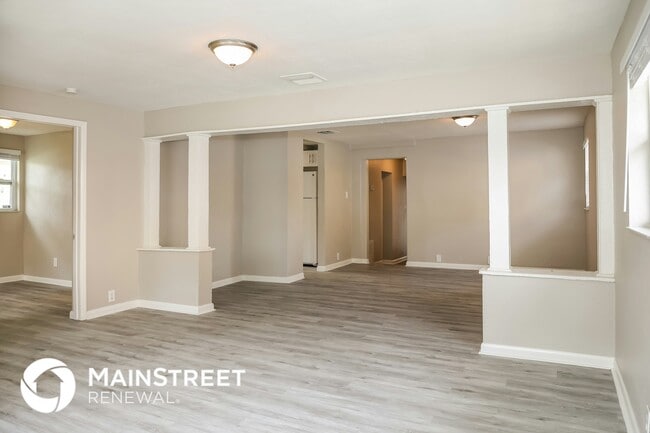 Building Photo - 212 Grant Dr