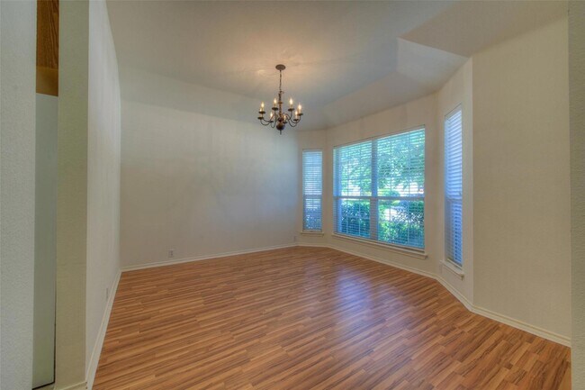 Building Photo - 1632 Belvedere Pl
