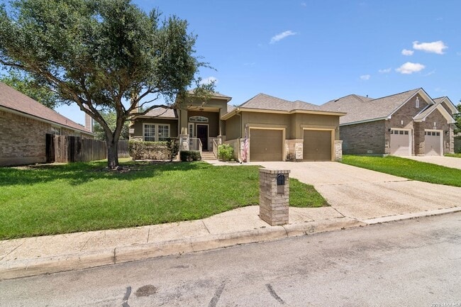 Building Photo - 1303 Bluff Forest
