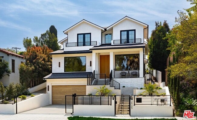 Building Photo - 2565 Patricia Ave