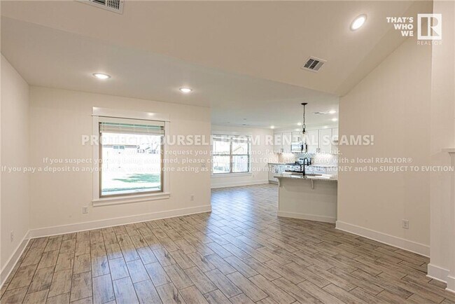 Building Photo - 44 Watson Ln