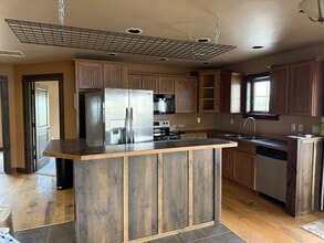 Building Photo - 33 Elk Bugle Ct