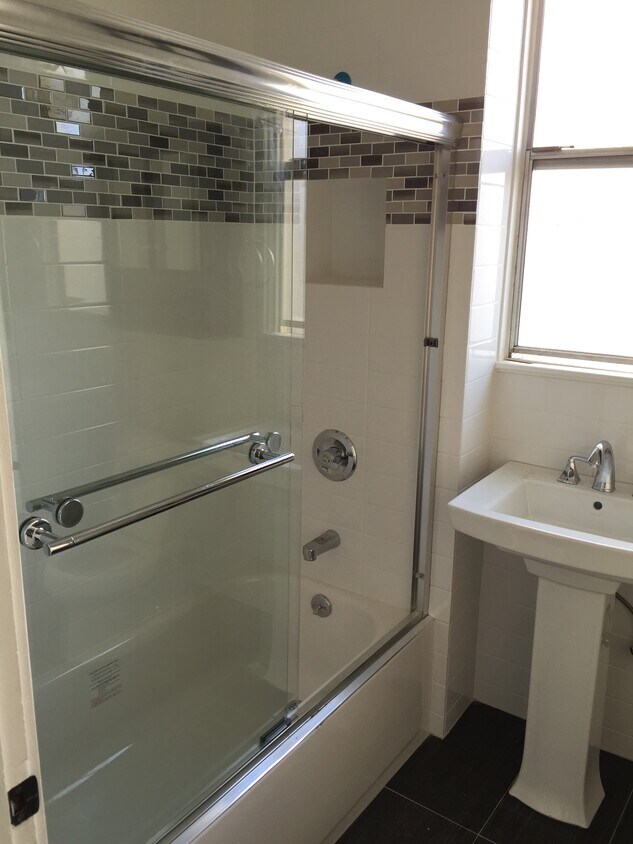Foto principal - 1560 Howard St