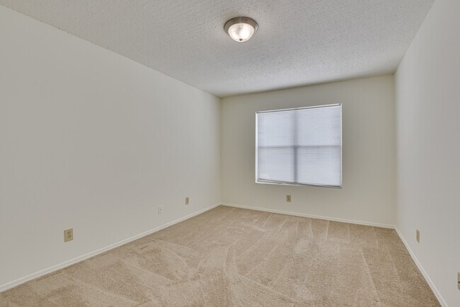 Dormitorio - Woodwinds Apartments