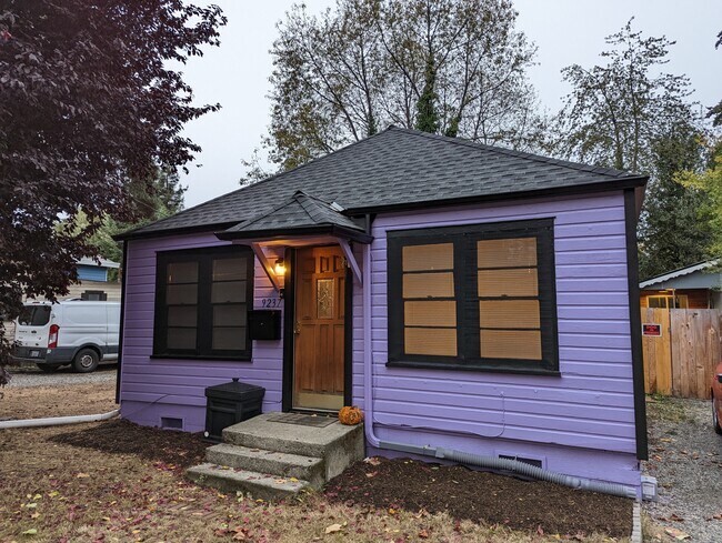 Building Photo - 9237 College Way North