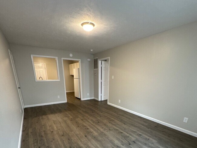 Building Photo - 275 Tinker Hill Cv