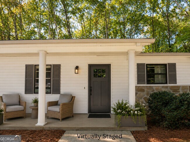 Foto del edificio - 125 Brooks Dr