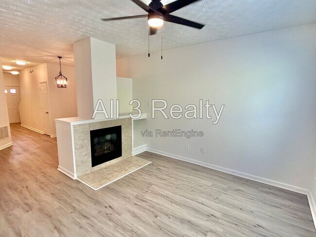 Foto del edificio - 6524 Mallard Cove Ln
