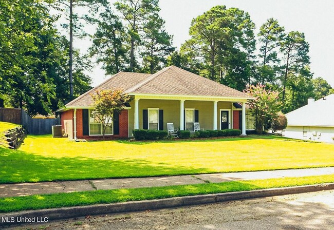 Building Photo - 232 Boxwood Circle Brandon, MS