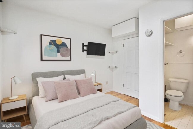 Foto del edificio - 2222 Gough St