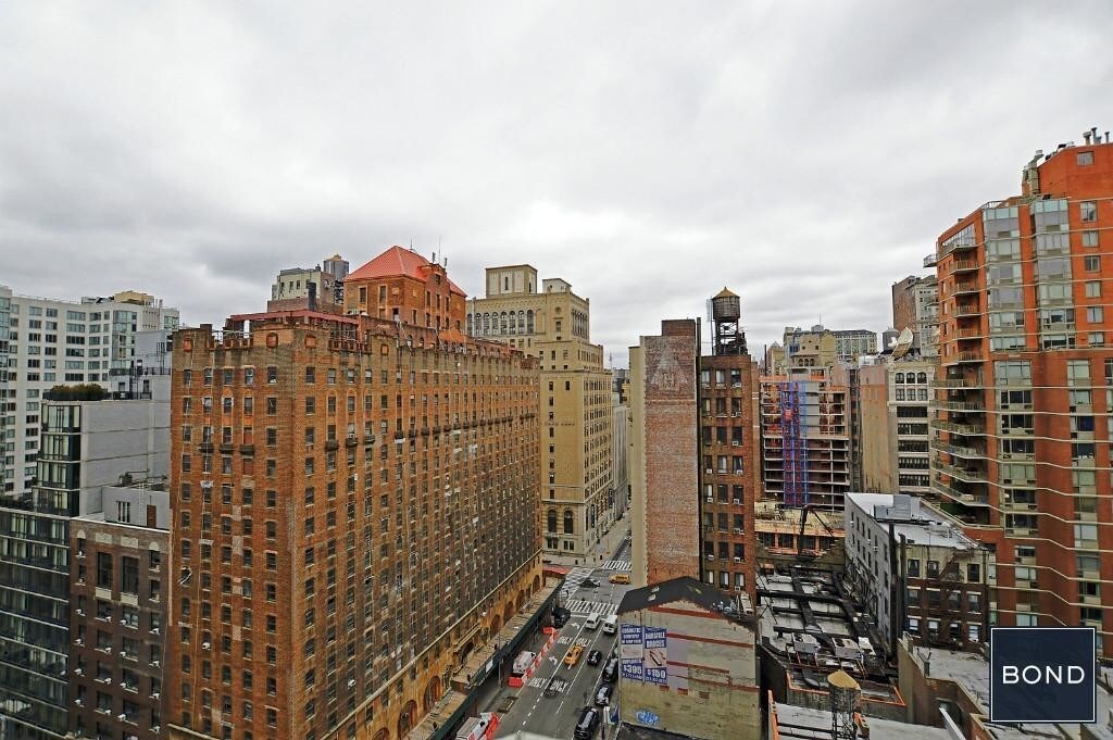 Primary Photo - 50 Lexington Ave