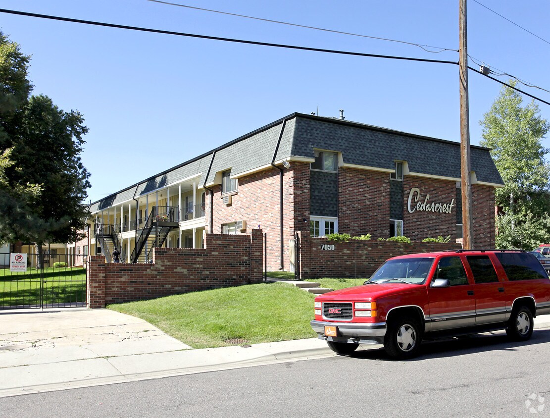 Primary Photo - Cedarcrest