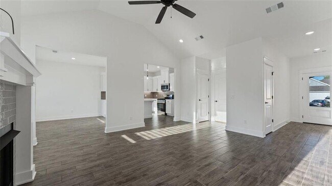 Building Photo - 85 N Adler Ave