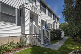 Building Photo - 108 Weaver St