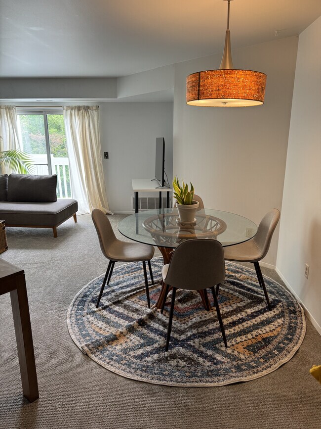 Building Photo - 2205 S Huron Pky